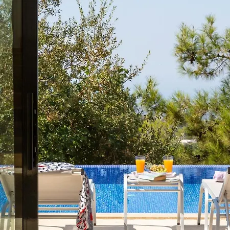 Villa In Islamlar Sleeps 6 With Pool Air Con And Wifi